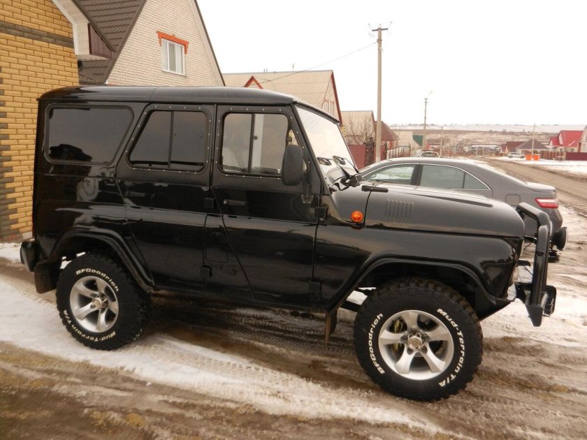 УАЗ 469 Хантер черный