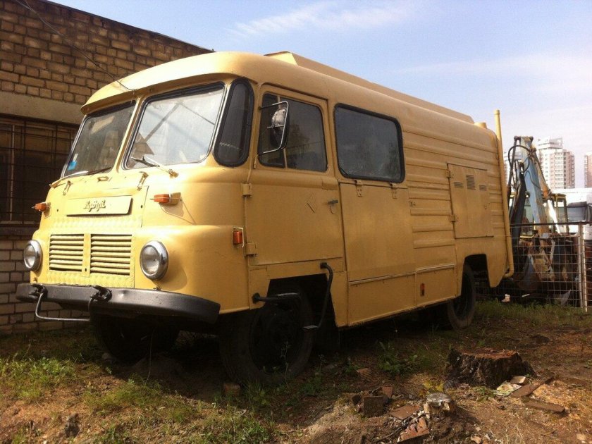 Робур ЛО 3000