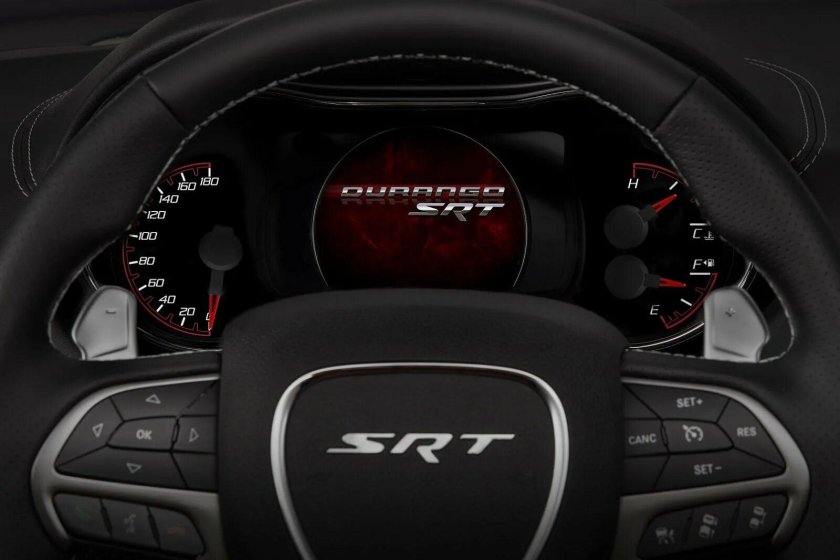 Dodge Durango srt Hellcat салон