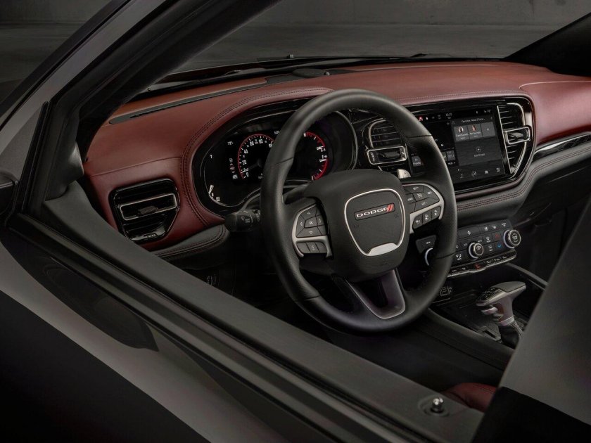 Додж Дюранго 2021 салон