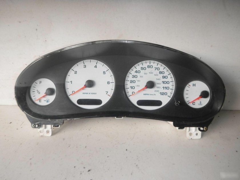 Приборная панель Додж-рам Ван 2