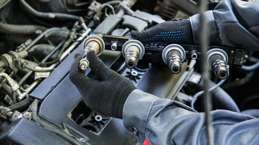 Замена свечей на авто