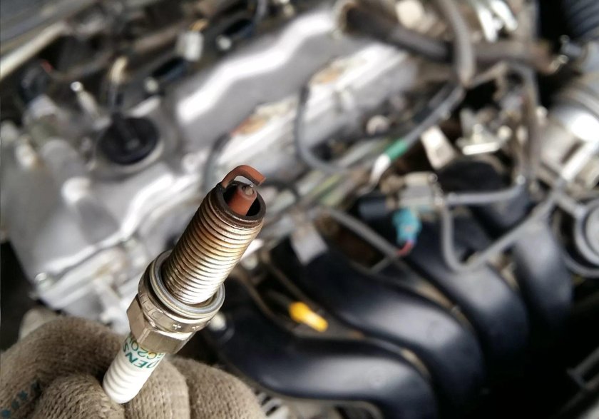 Свеча зажигания