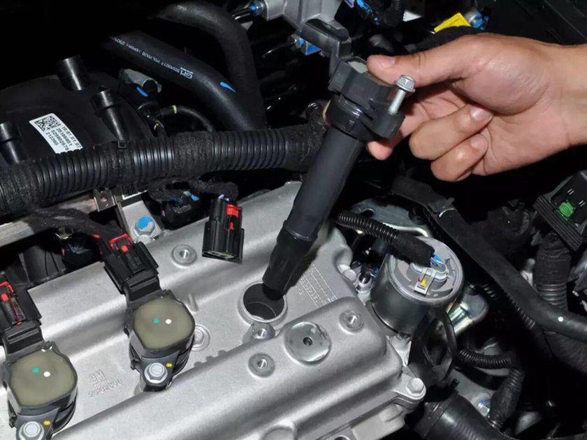 Катушка зажигания Шевроле кобальт