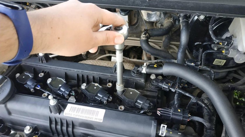 Киа Рио 3 2011 свечной ключ