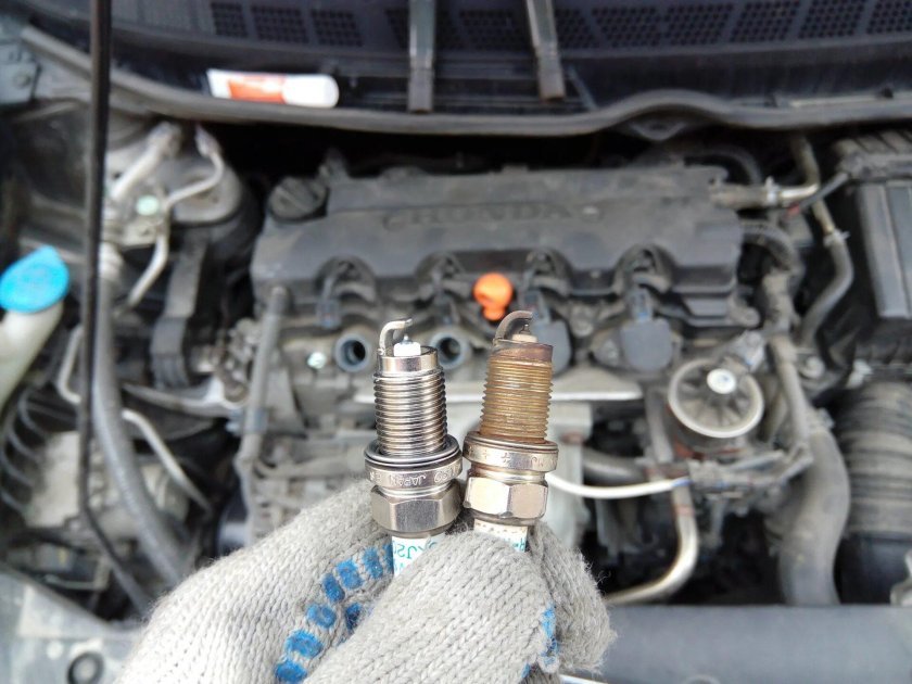 Свечи зажигания Хонда Цивик 4д 1.8
