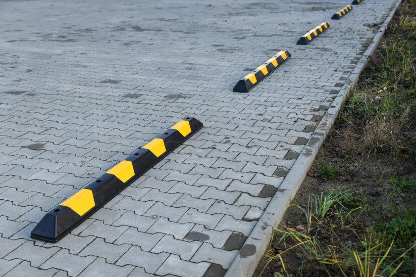 Колесоотбойник резиновый кр-2.0