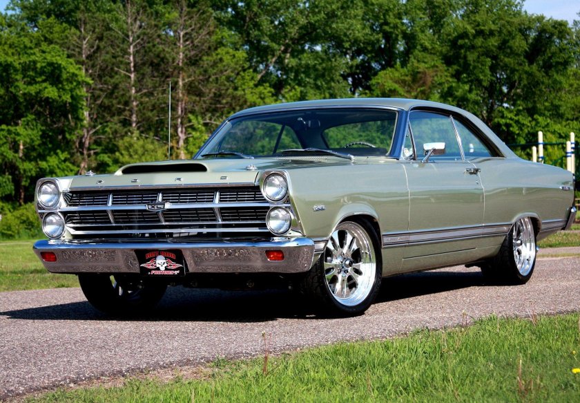 Ford Fairlane