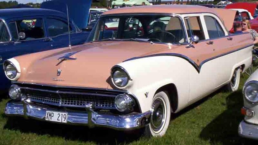 Ford Fairlane 1955