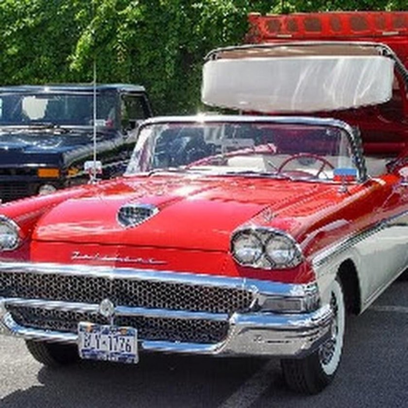 Ford Fairlane 1958