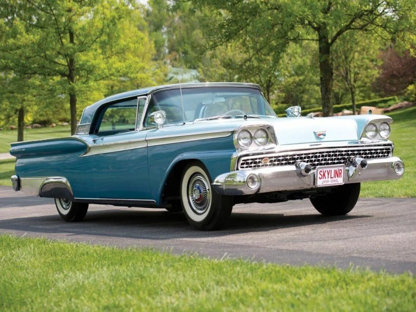 Ford Fairlane 500