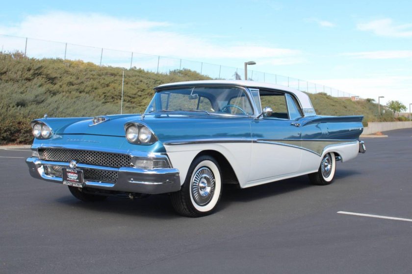 Ford Fairlane 1958