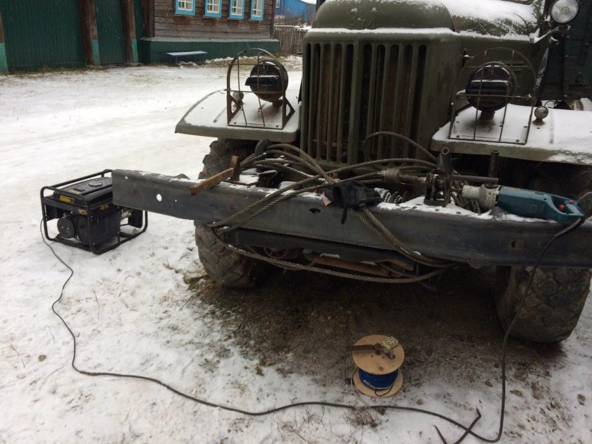 Лебедка запасного колеса ЗИЛ 157