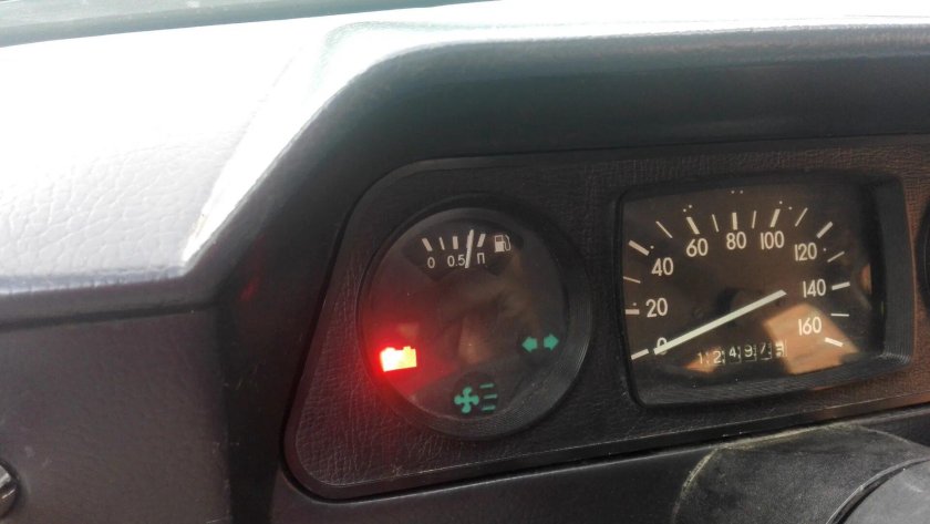 Указатель уровня топлива ЗАЗ 968
