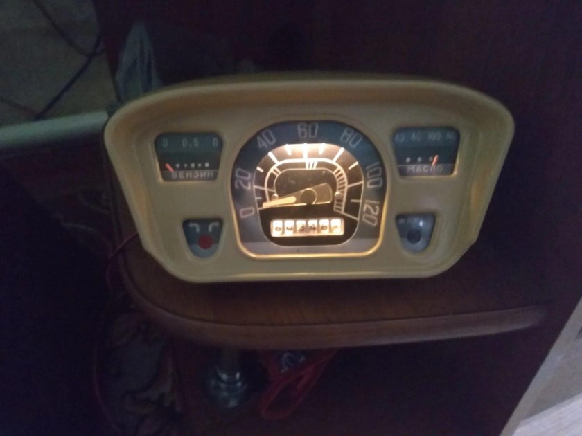 ЗАЗ 965 панель приборов