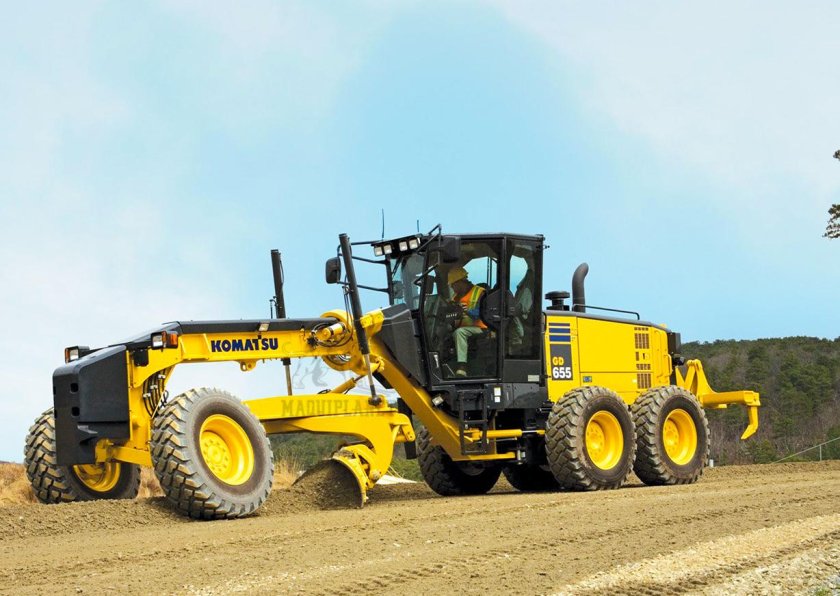 Грейдер Комацу 825