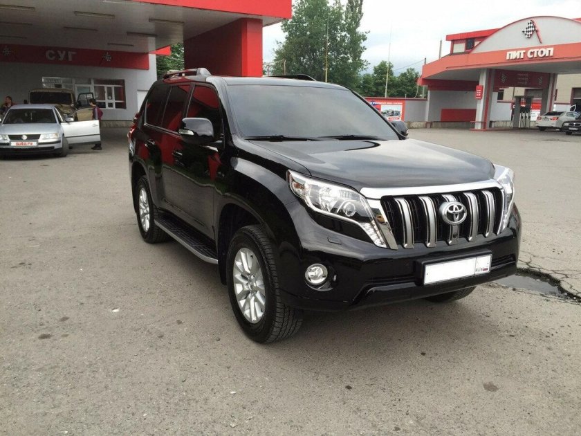 Тойота ленд Крузер Прадо 150 черный
