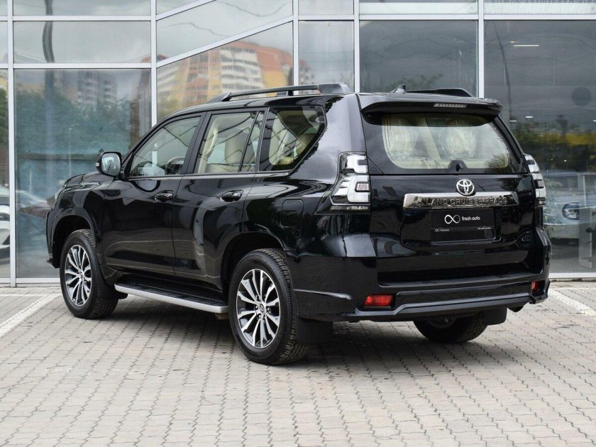 Тойота Прадо 150 Блэк Оникс