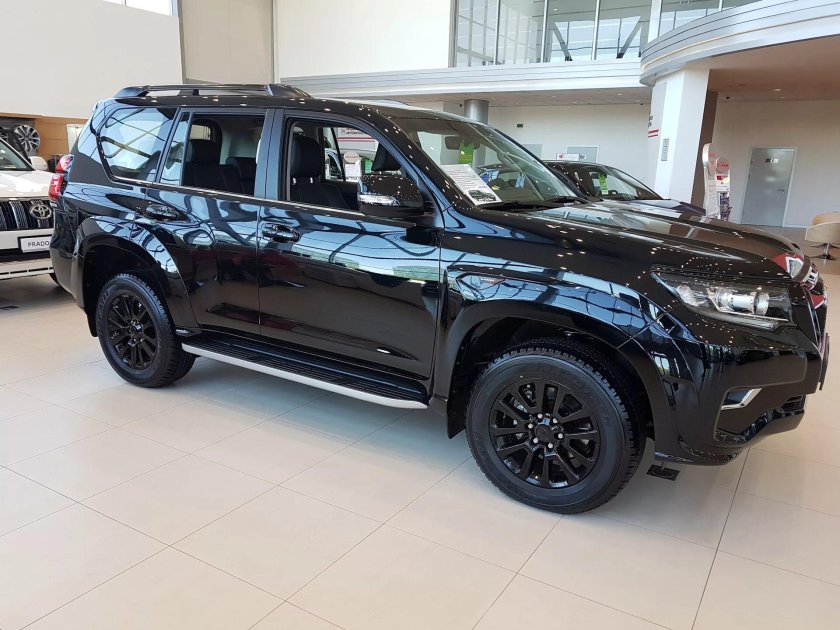 Тойота Прадо 150 Блэк Оникс