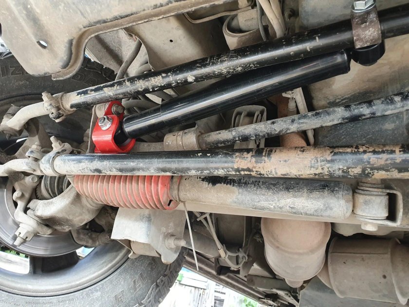 Рулевой демпфер джип Чероки