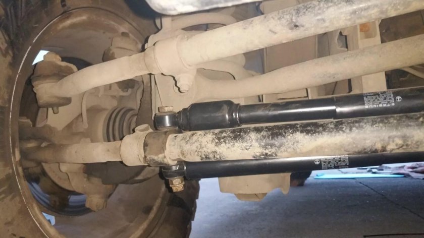 Демпфер рулевой Jeep Grand Cherokee WJ