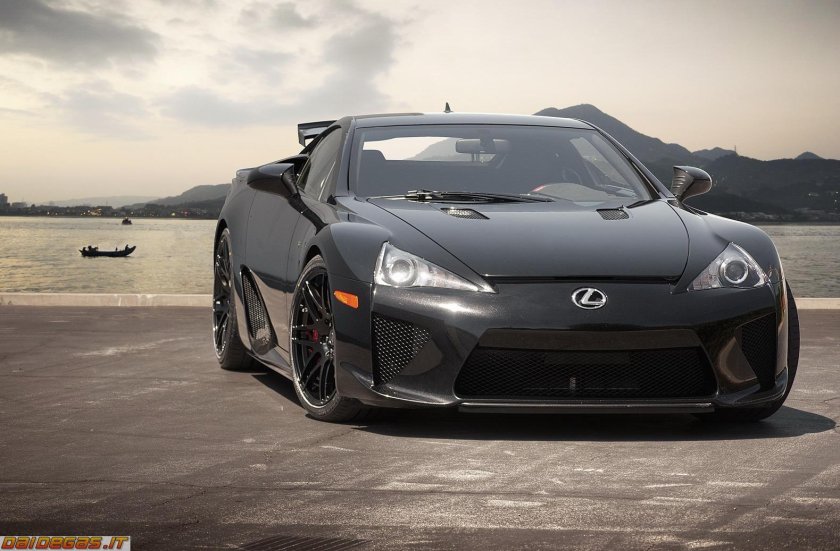 Lexus LFA черный