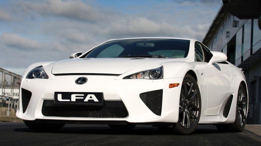 Лексус LFA 2010