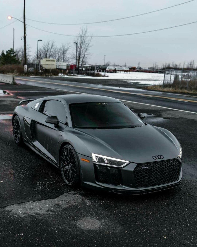 Ауди r8 v10