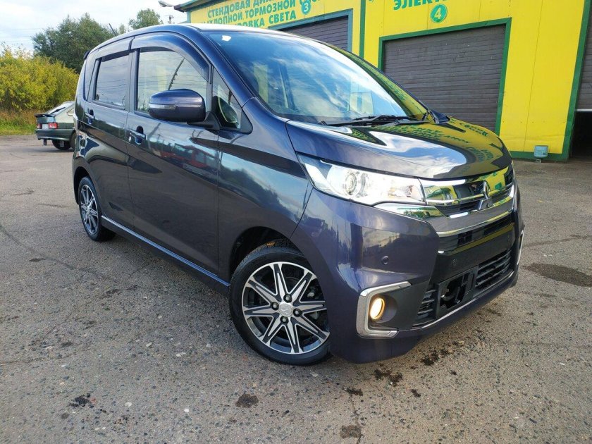 Mitsubishi Ek Custom