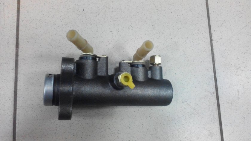 Главный тормозной цилиндр Юджин 1041