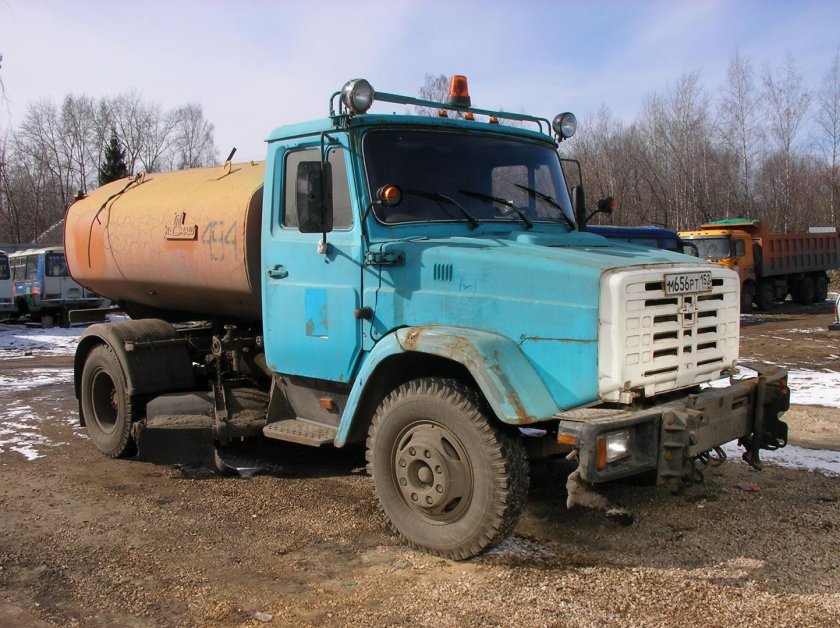 ЗИЛ 130 поливомойка
