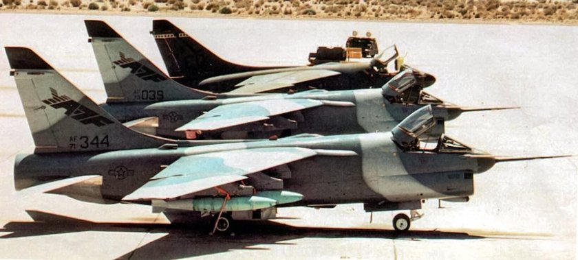 А-7 Корсар и f-8 Крусейдер