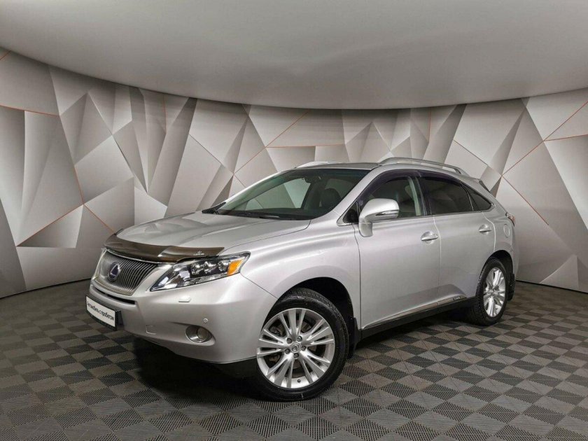 Лексус серебристый