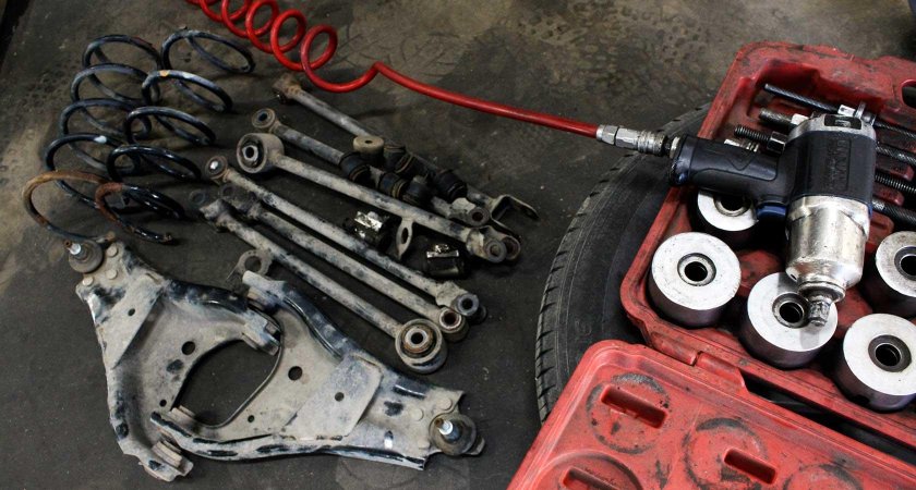 Кулак передней подвески Дастер