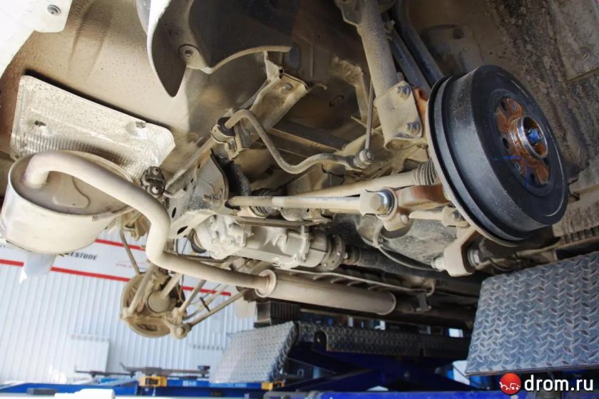 Задняя подвеска Рено Дастер 4х2