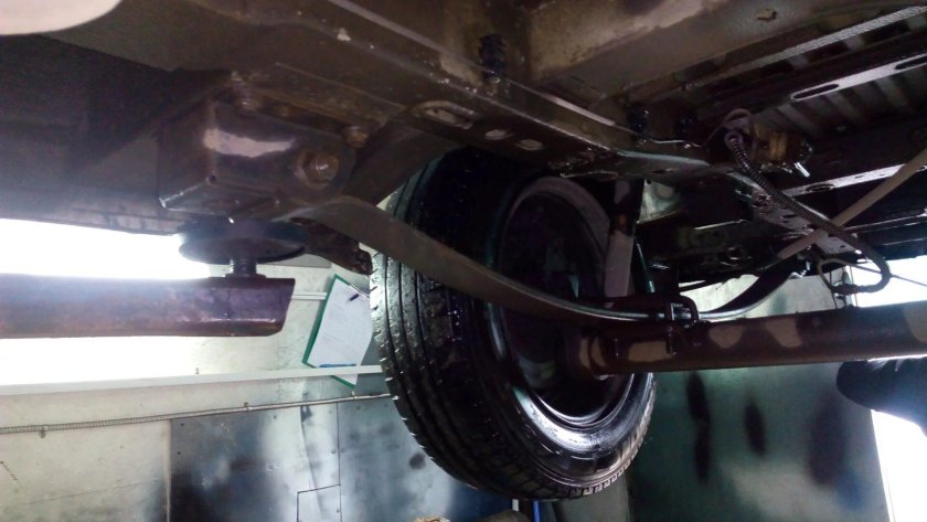 Задняя подвеска Рено мастер 2