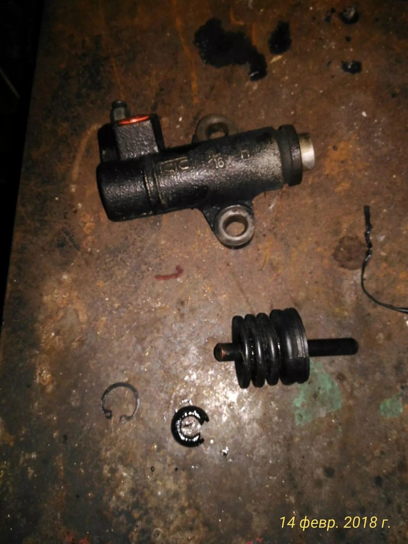 Рабочий цилиндр сцепления Ssang Yong