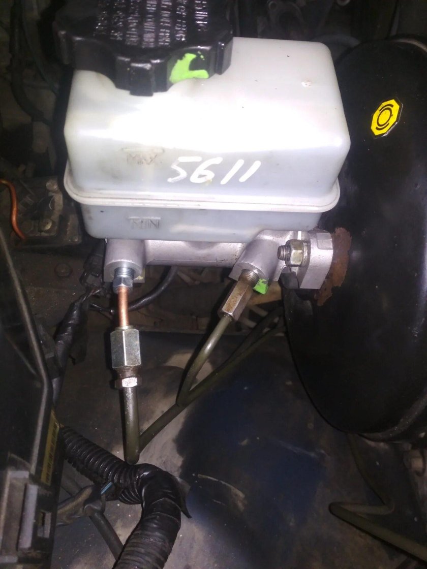 Главный тормозной цилиндр Рекстон 2 дизель 2.7