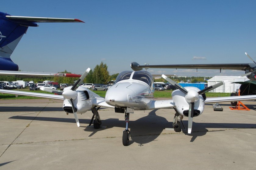 Учебный самолет