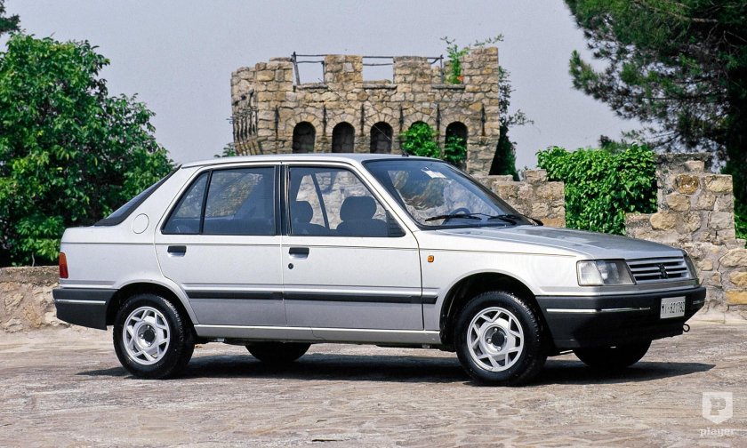 Пежо 309 хэтчбек