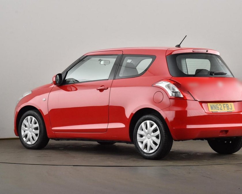 Сузуки Свифт двухдверная