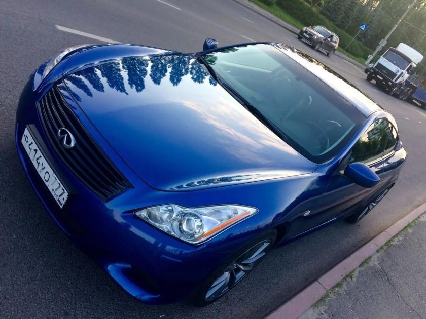 Инфинити г37 голубой