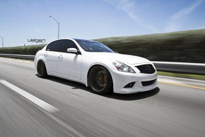 Инфинити седан g37