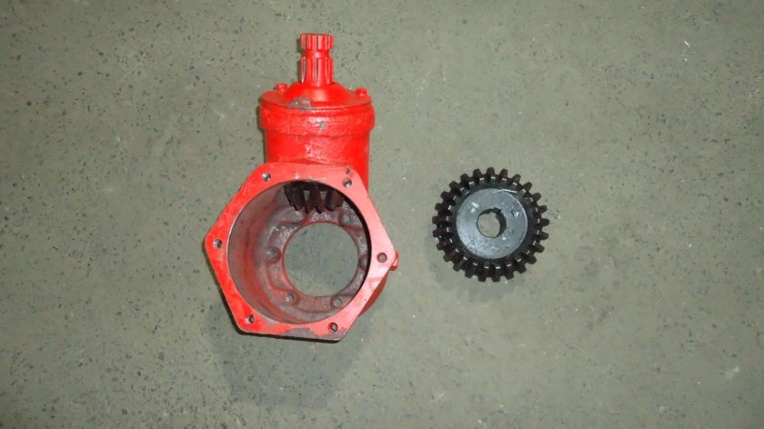 Редуктор в сборе УМДУ-80/82.02.02.000-02 сб