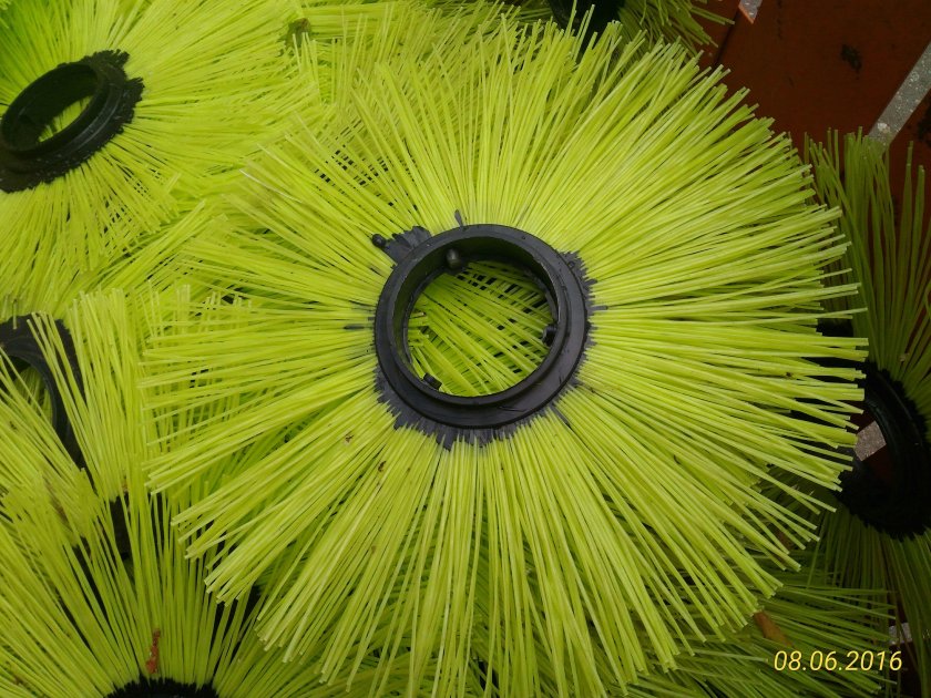 Диск щеточный МТЗ,Т-40,Т-25 (120*550) пласт/серд пласт/ворс (беспроставочный)