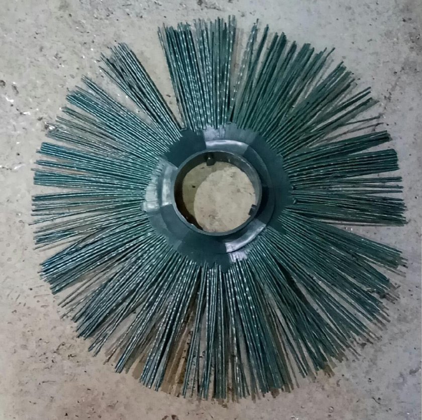 Диск щеточный п/п беспроставочный 120*550