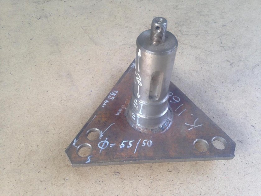 Фланец щетки МТЗ 82