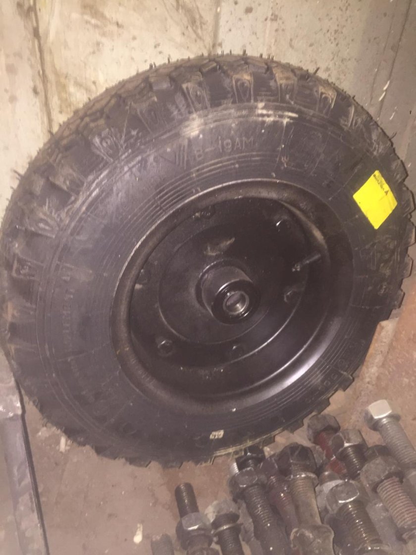 Колесо опорное щетки УМДУ МТЗ 82