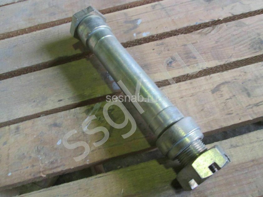 Ось колеса щетки МТЗ 82