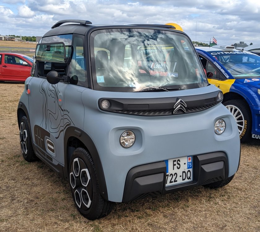 Citroën Ami квадрицикл